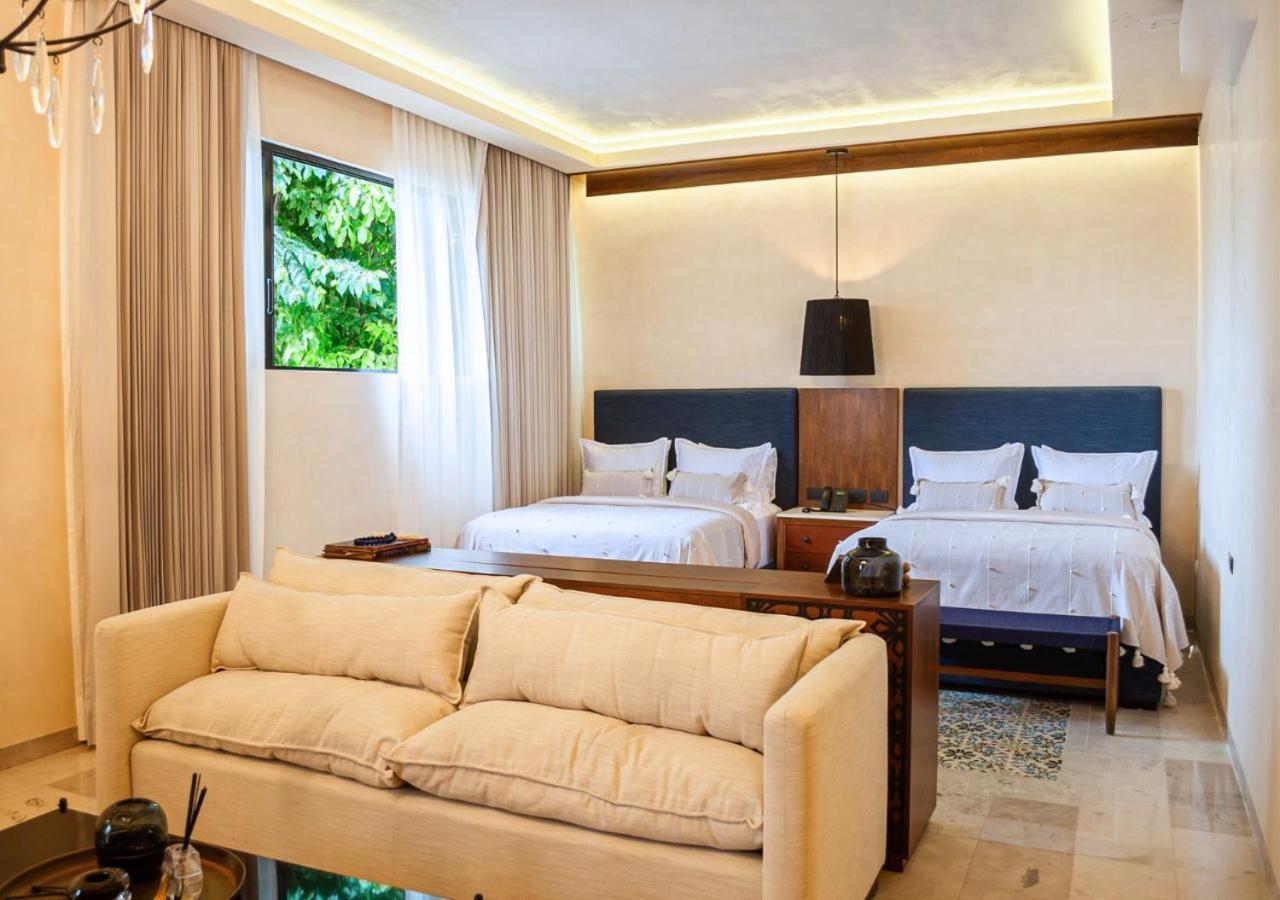 Adoro Hotel Boutique (Adults Only) Мерида Экстерьер фото